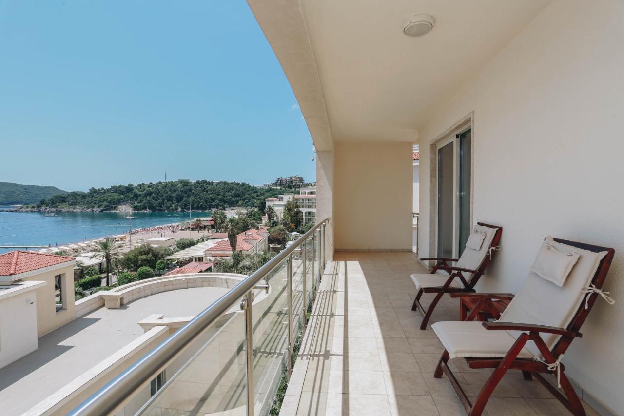 Splendid Conference & Spa Resort Budva Luaran gambar A balcony