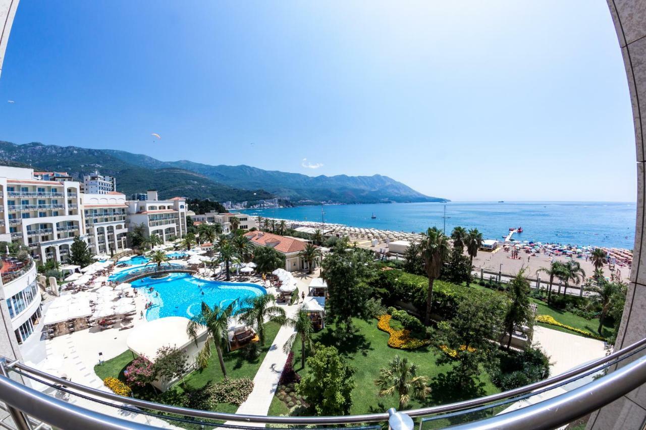 Splendid Conference & Spa Resort Budva Luaran gambar A view of the hotel