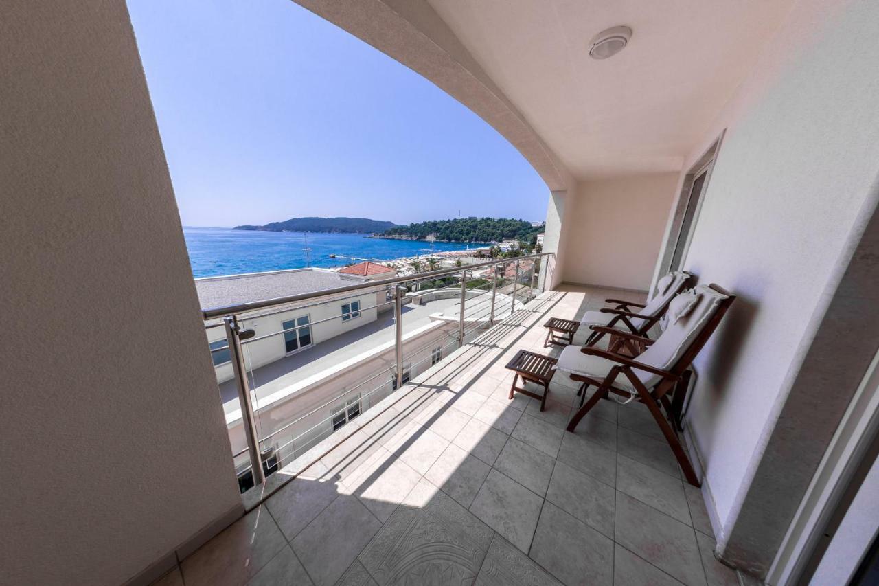 Splendid Conference & Spa Resort Budva Luaran gambar A balcony