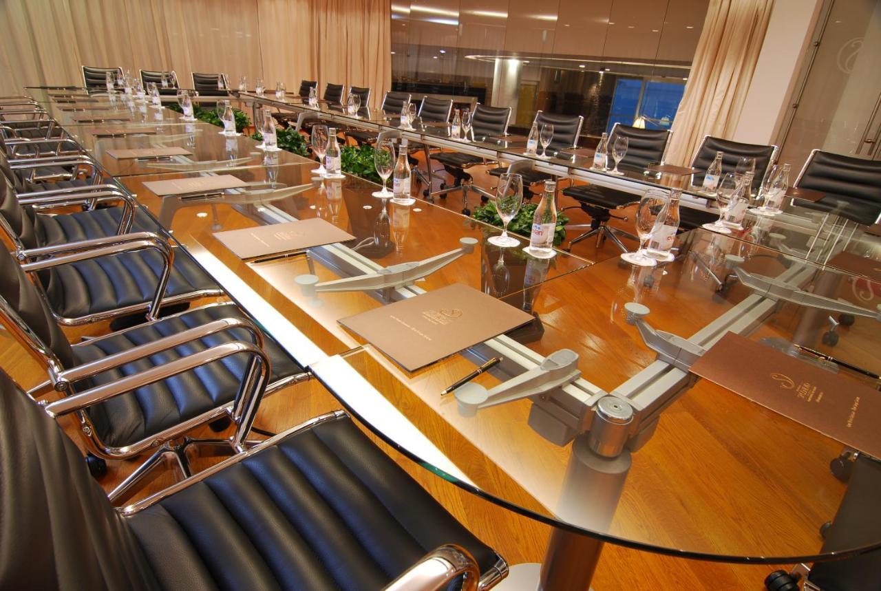 Splendid Conference & Spa Resort Budva Luaran gambar A meeting room